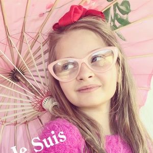 Meet your Posher, Edie